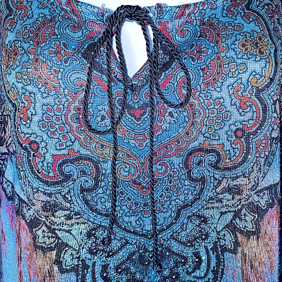 NWOT, World Unity Shirt - Picture 3 of 7